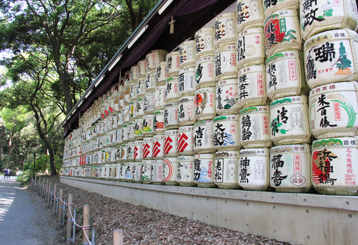 明治神宮內的日本酒桶。(照片來源:pbase.com)