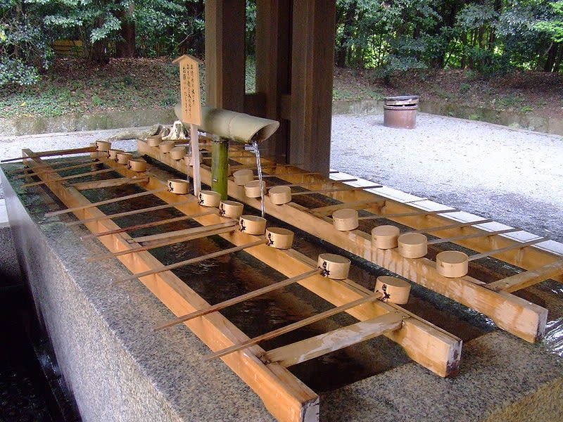 手水舍。(照片來源:commons.wikimedia.org)