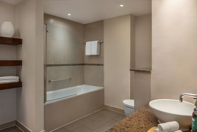 1 Bedroom Suite City View at Staybridge Suites Yas Island