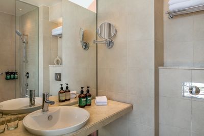 1 Family Suite Plaza View room at Yas Plaza Circuit