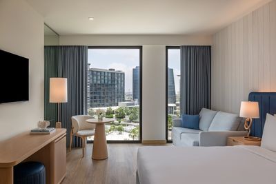 1 Deluxe Plaza View hotel room at Crowne Plaza Abu Dhabi Yas Island
