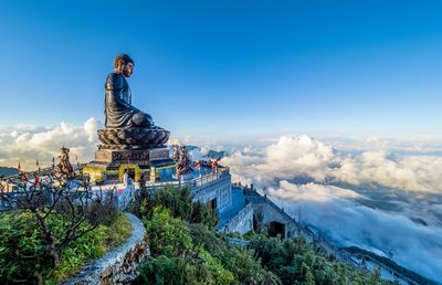 參觀寺廟和神聖地標