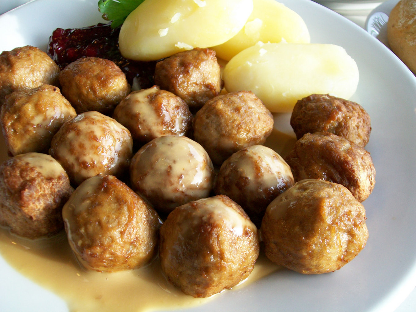 Stop Everything Ikea Just Released Their Iconic Meatballs Recipe So