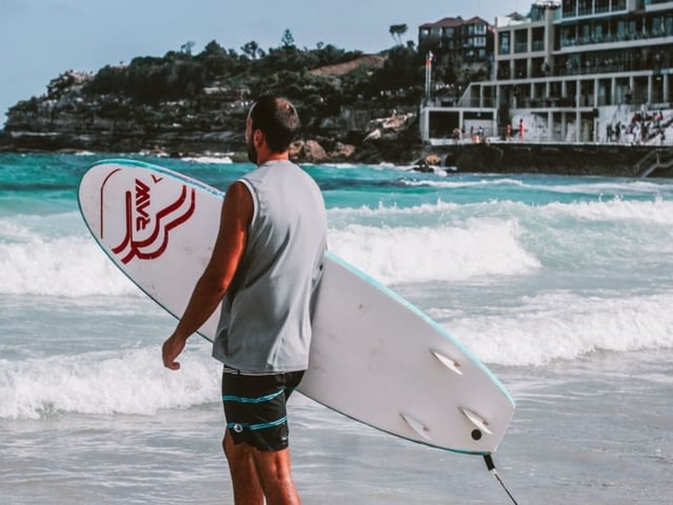 surfing surfer beach sydney australia