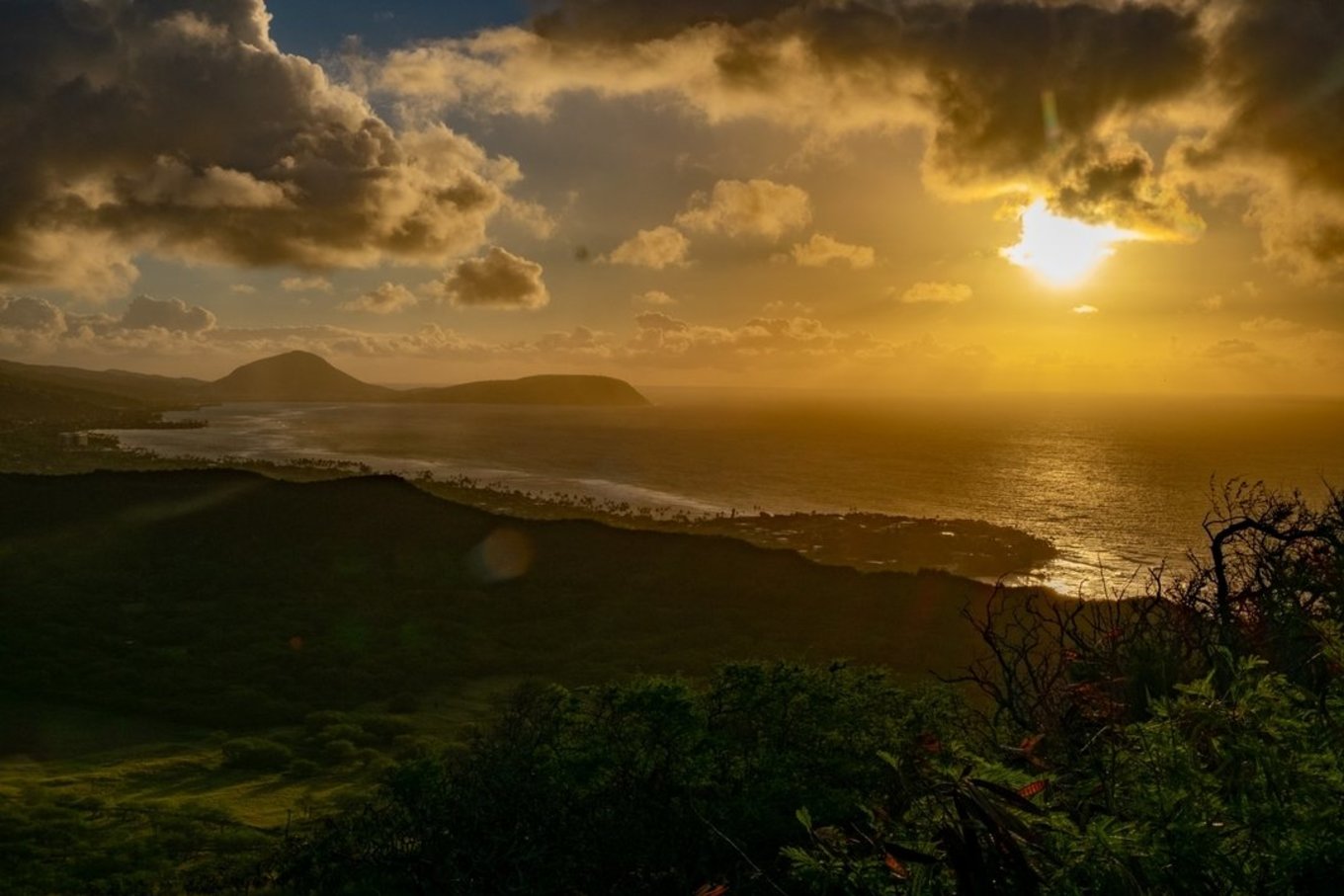ダイヤモンドヘッド登頂 夕日