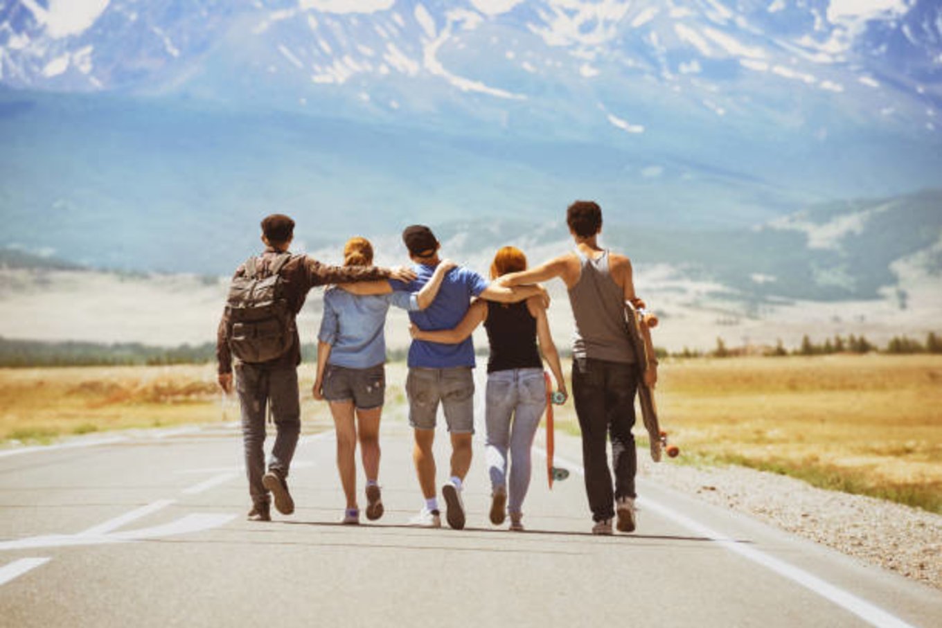 ขอบคุณรูปภาพจาก www.trazeetravel.com l เดินทางไปสถานที่ท่องเที่ยวกับเพื่อนต่างประเทศอย่างไรให้สำเร็จ บล็อกนี้มีคำตอบ 