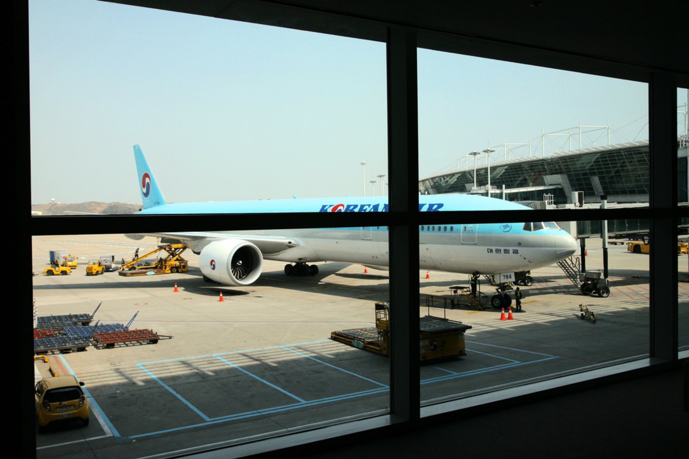 Korean Air Airbus A330-200, Incheon International Airport