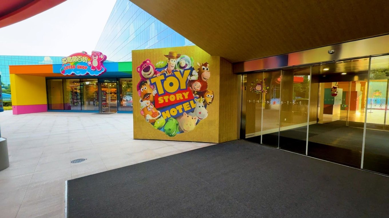 2025年最新!上海ディズニーリゾートのトイ・ストーリーホテル 入り口