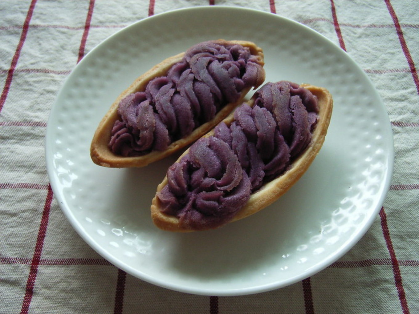 Beni imo tart, a famous Okinawan snack