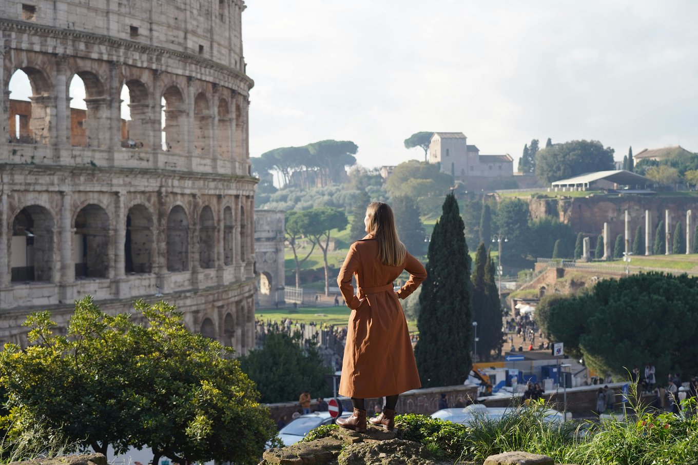 Exploring Rome’s famous sites | Photo Credits Aida Zakirova on Pexels