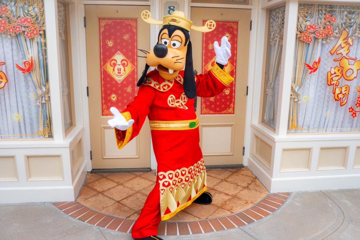 HKDL lunar year goofy