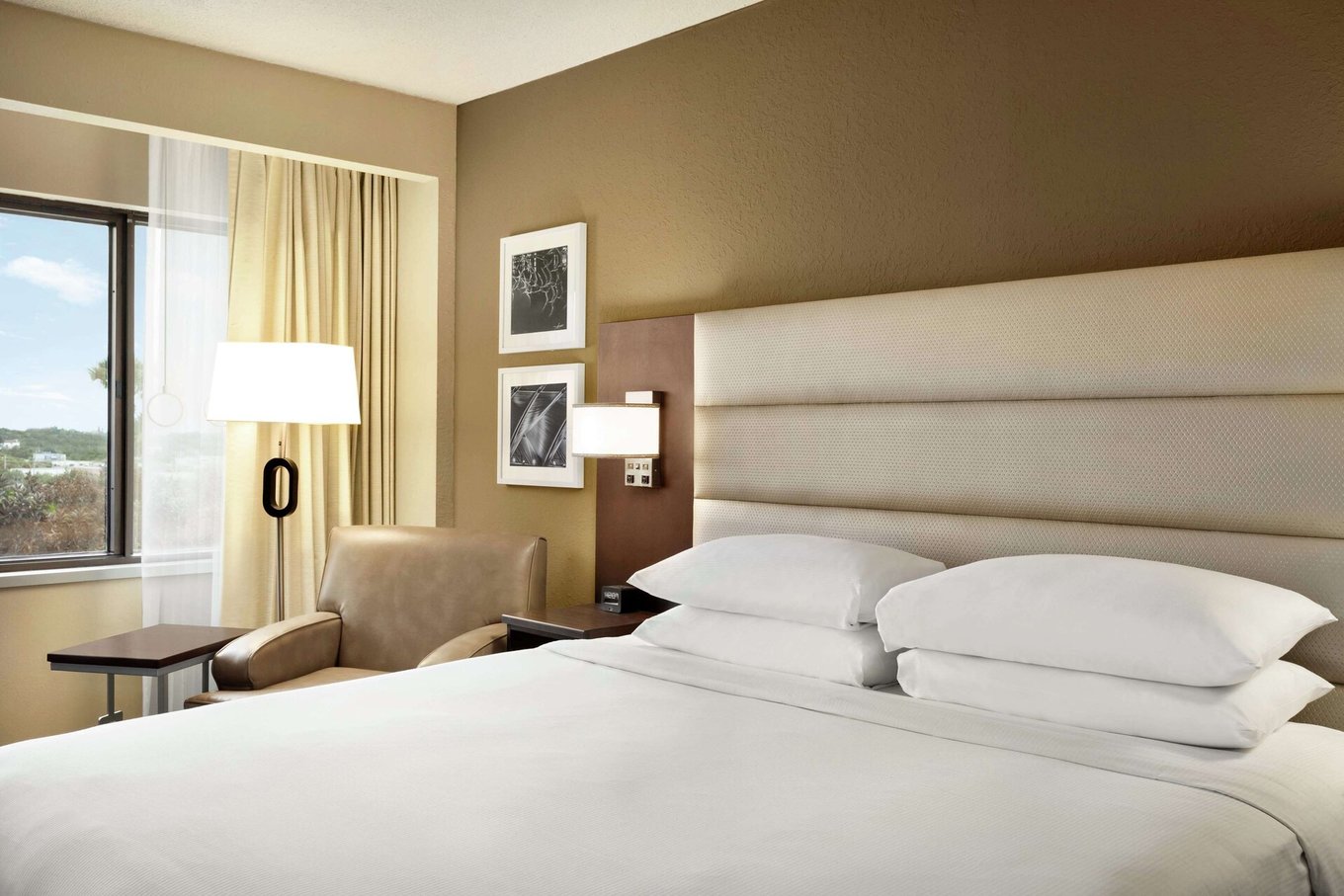 DoubleTree by Hilton Hotel