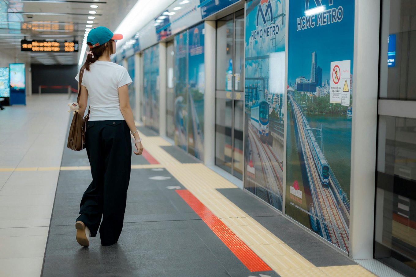 Newest metro in Ho Chi Minh City | Photo Credits: Nguyễn Tiến Thịnh on Pexels
