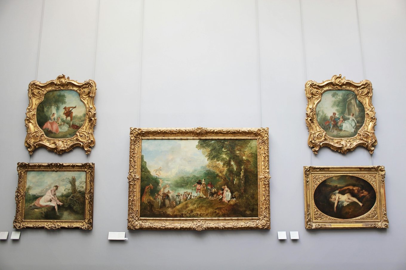 Baroque paintings in a Paris museum