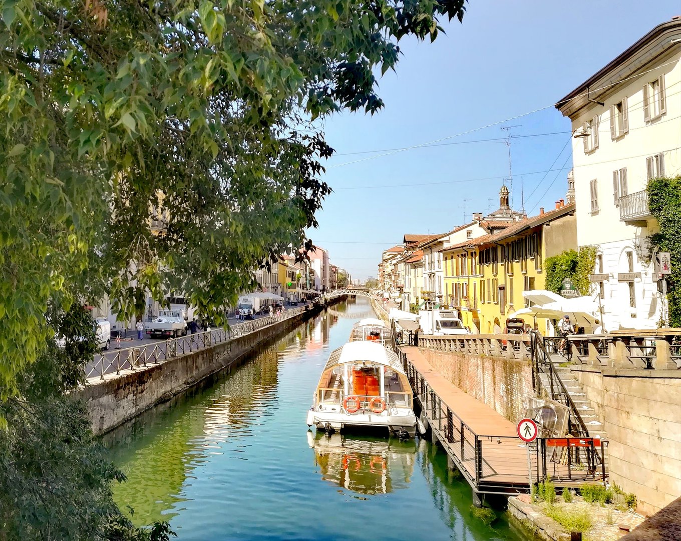 Naviglio Grande at sunset | Photo Credit: Wikimedia Commons