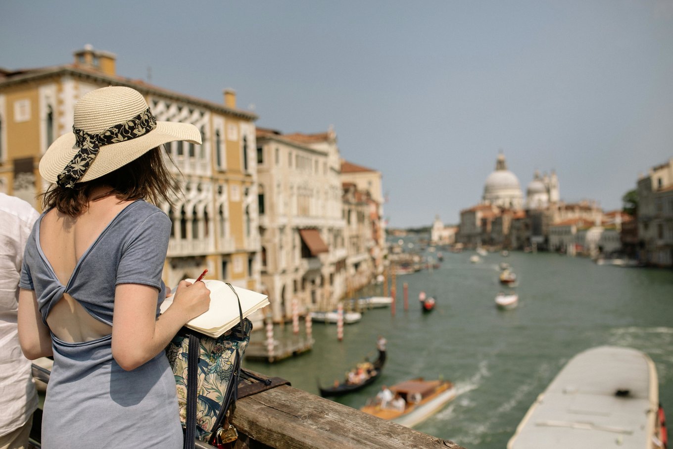 Venice in the summer | Photo Credits: Yan Krukau on Pexels