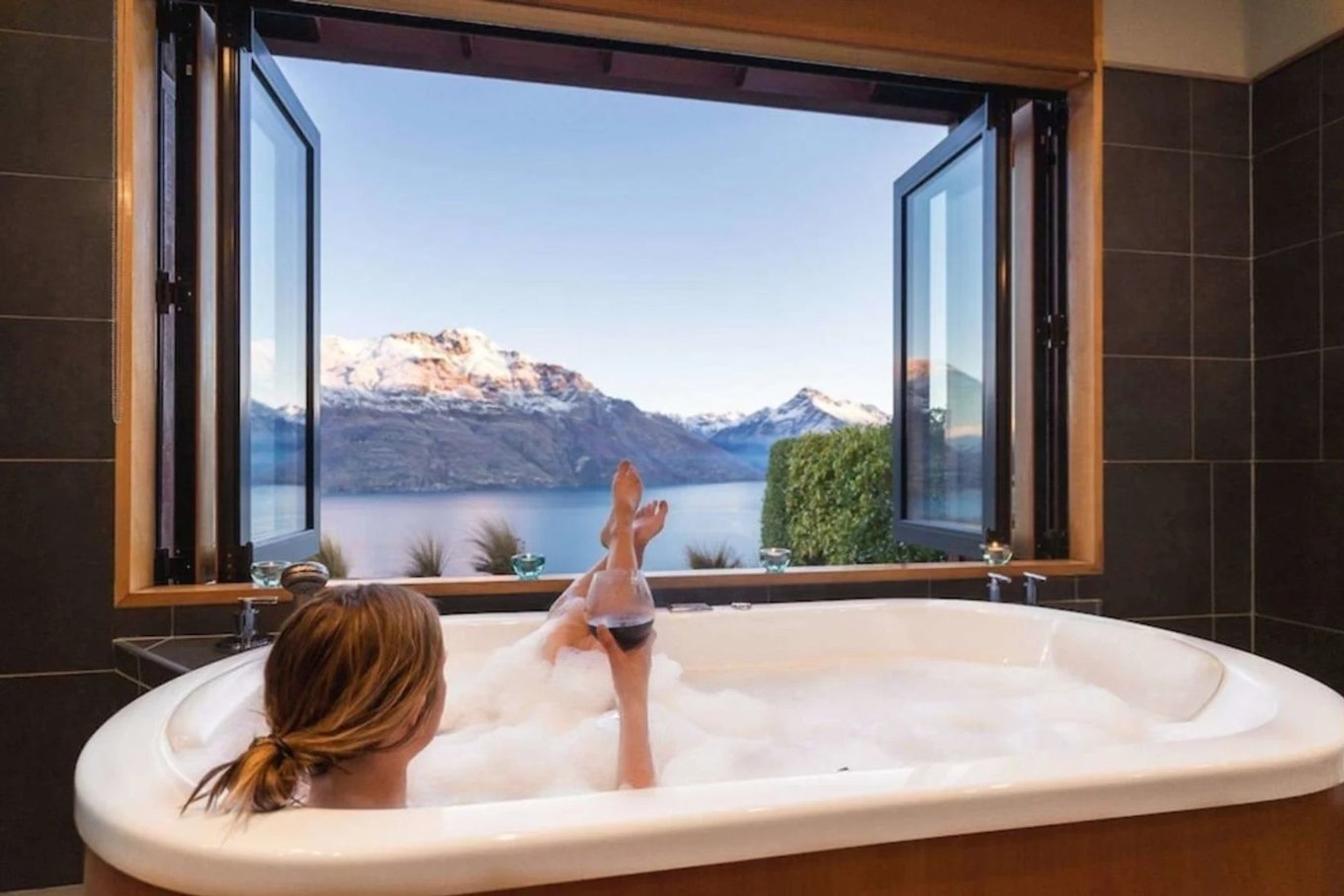 Stunning mountain views from Azur Luxury Lodge