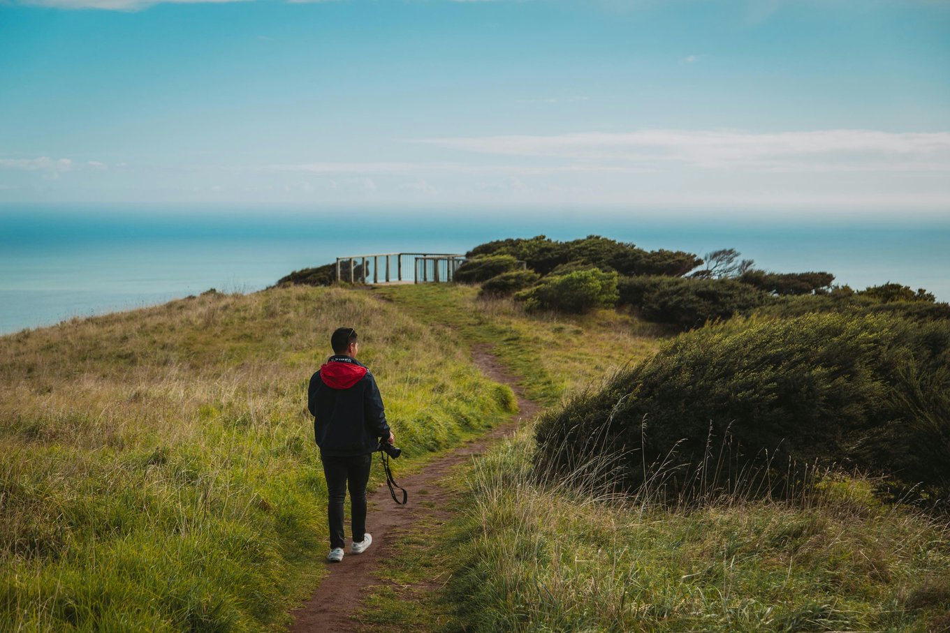 Solo traveling in New Zealand | Photo Credit: Koon Chakhatrakan on Unsplash