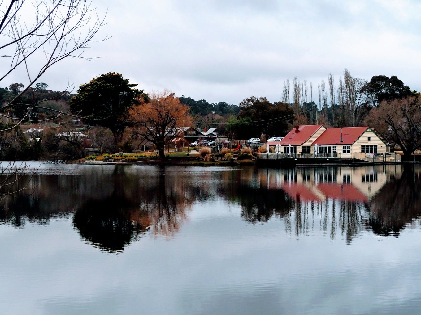 View of houses by Lake Daylesford in Melbourne
