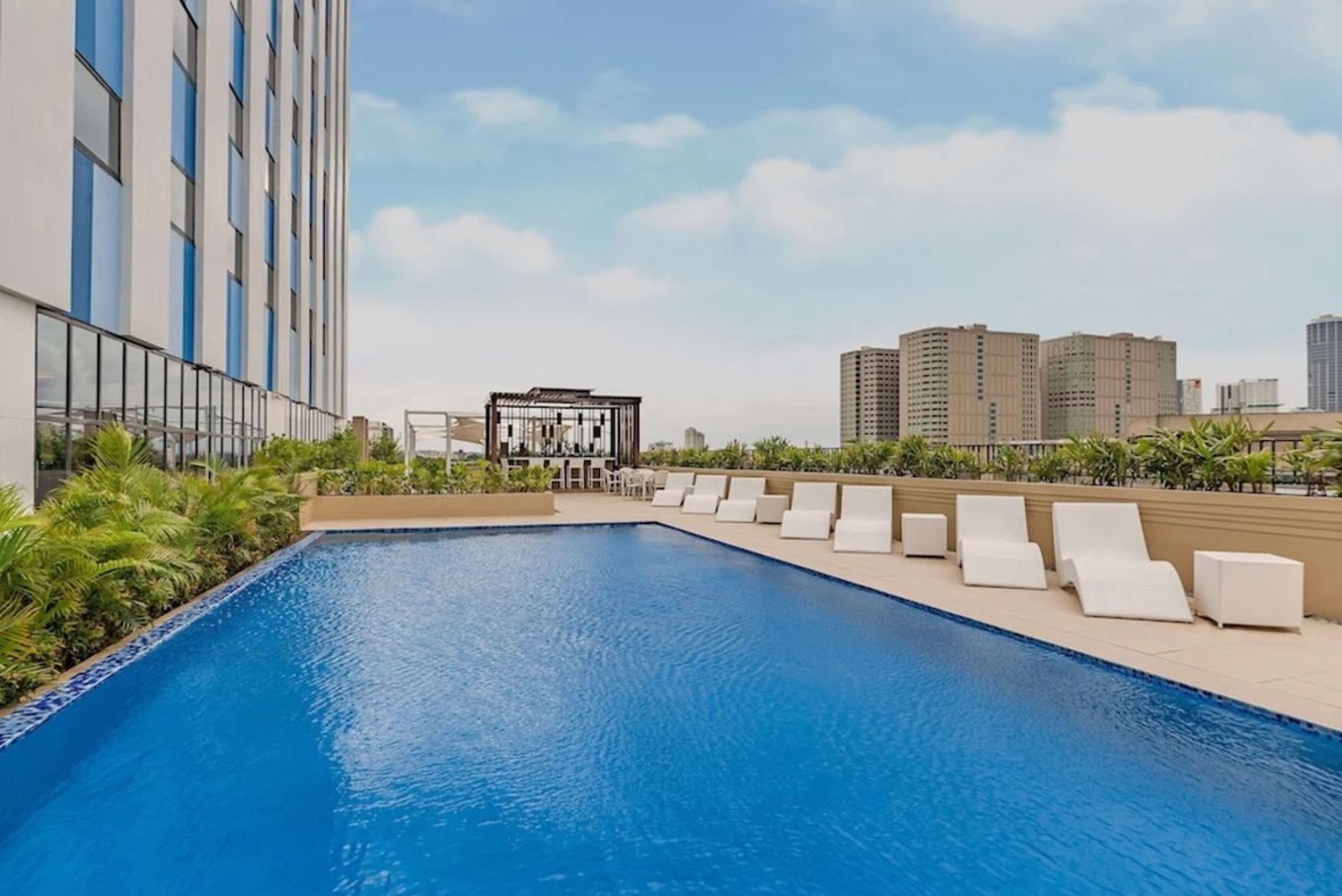 Park Inn By Radisson Philippines Swimming Pool
