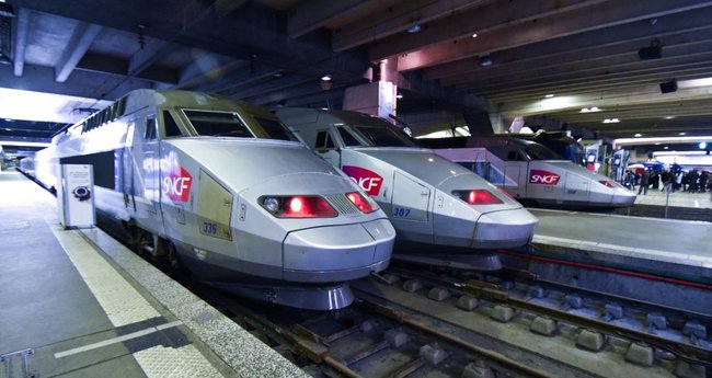 TGV (フランス鉄道) 完全ガイド | チケットの購入方法や乗り方を解説