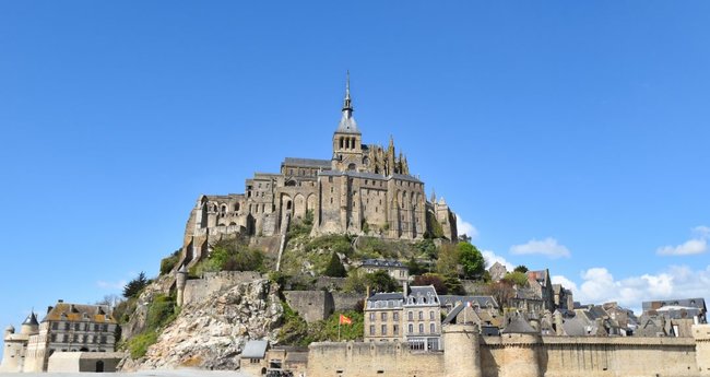 モンサンミッシェル観光完全ガイド｜フランスの世界遺産ツアーや見どころを紹介 | Klookブログ