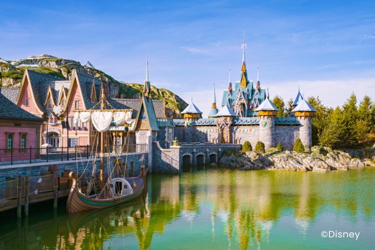 ディズニーランド・パリ新エリア『ワールド・オブ・フローズン』完全