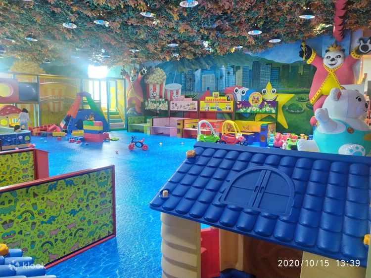 Kingsfun Game Center in Hartono Mall Jogja Klook