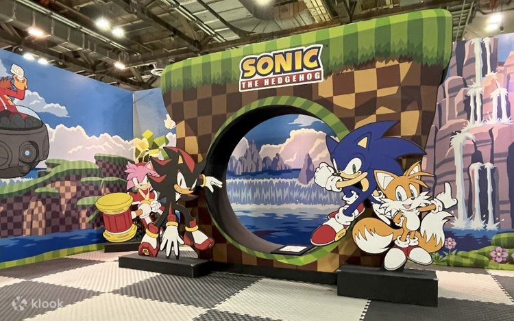 シンガポールビエンナーレ2006 公式図録 シンガポールビエンナーレ2006 公式図録 - メルカリ