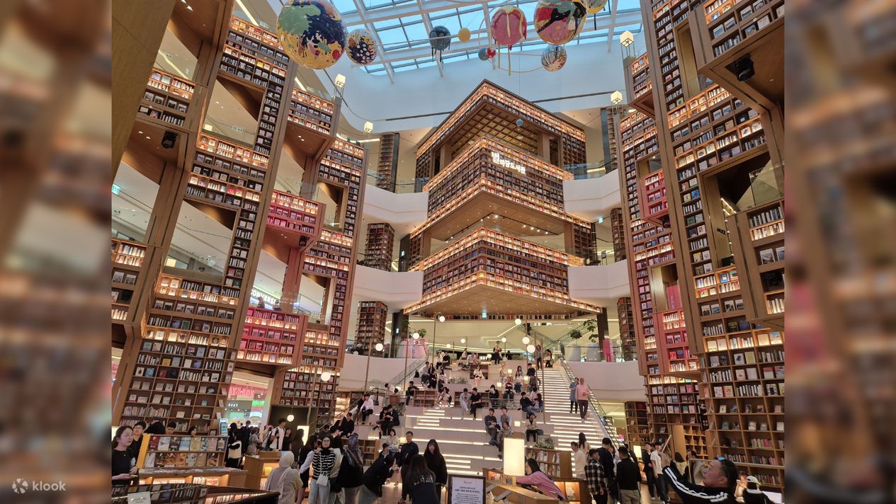 Suwon Starfield Library and Hwaseong Fortress Tour from Seoul - Klook ...