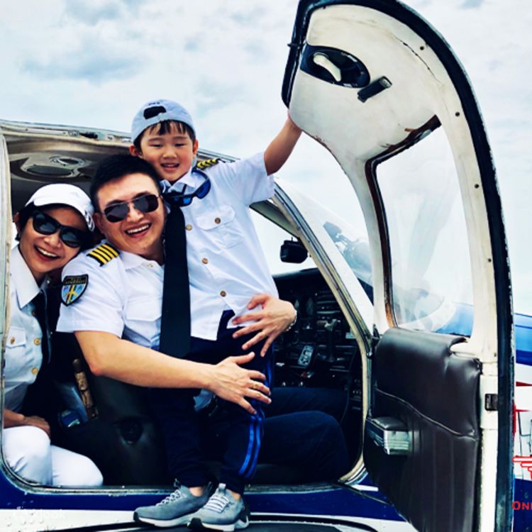 Occhiali transgressive pilota aereo