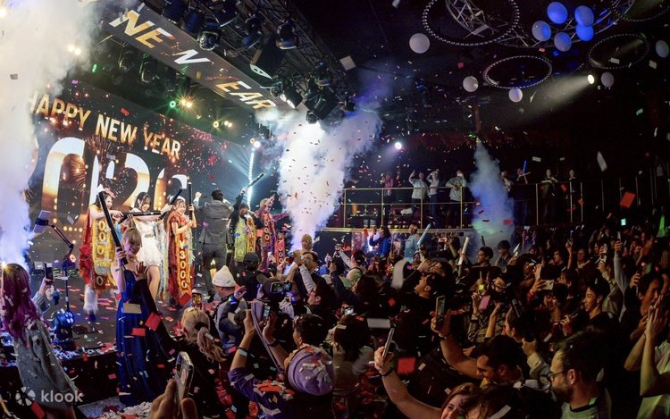大阪道頓堀：TONBORIRAVクルーズ＆DJ チケット ― 訪日観光客向け