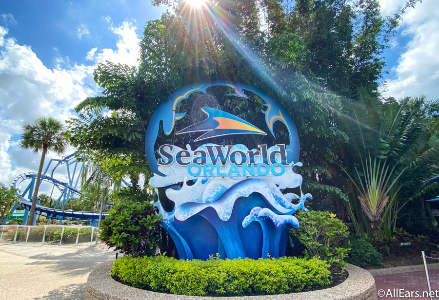 SeaWorld Orlando Entrance Sign