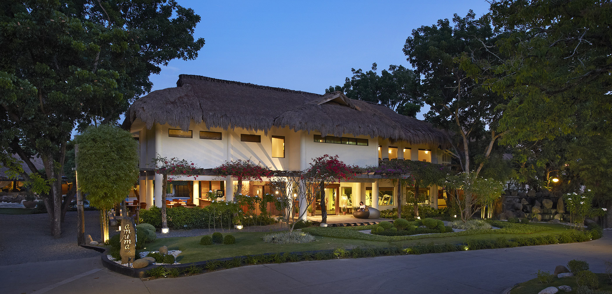 Bluewater Maribago Beach Resort