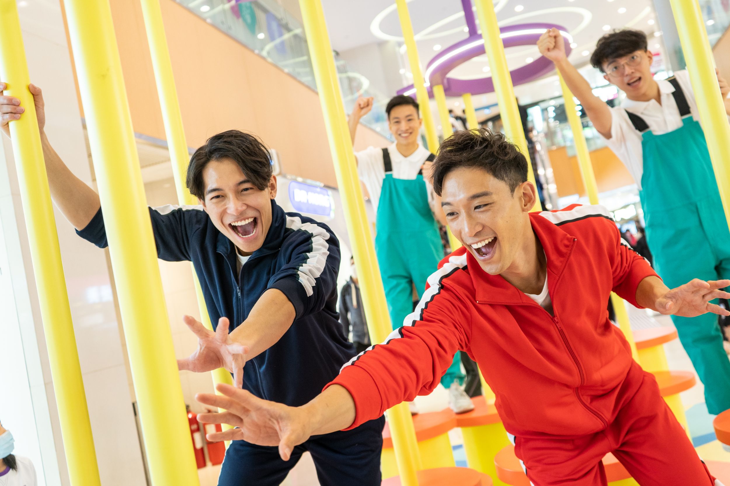 挑戰三：「LEVEL UP！緊握扶手1分鐘」