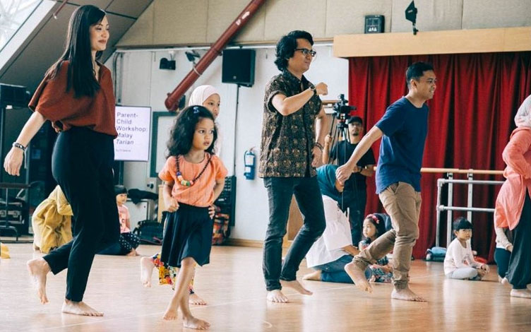 basic-malay-dance-workshop-parent-child-01