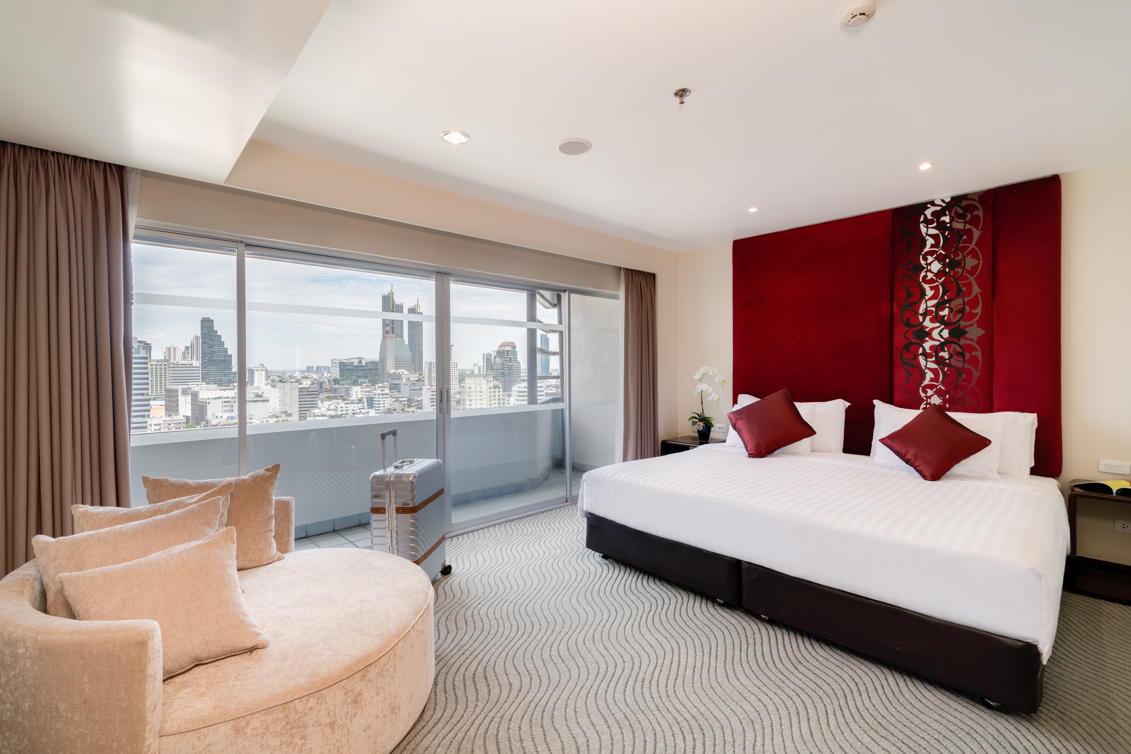 Furama Silom Bangkok Hotel - SHA Plus