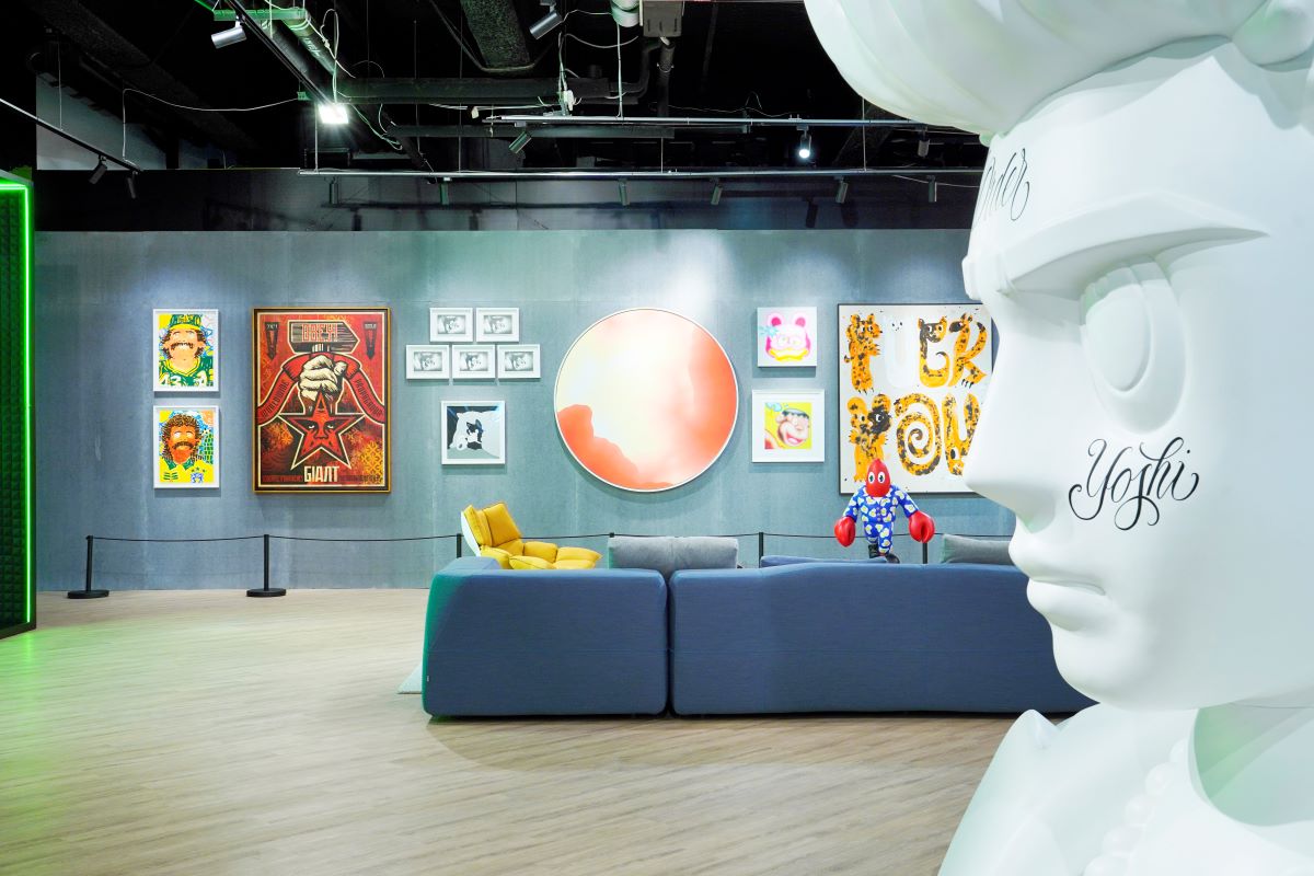 Tyson-Yoshi_Times-Square_Environment_8-copy-1200