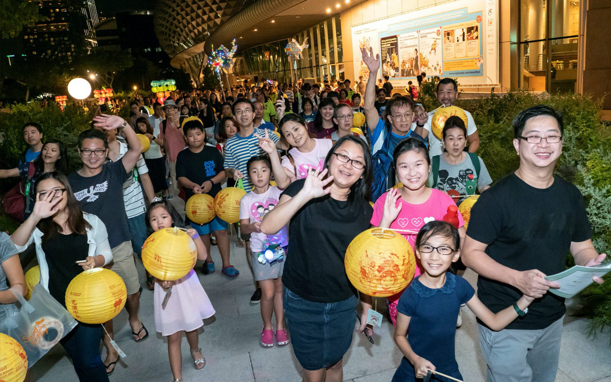 lantern-walkabout-01