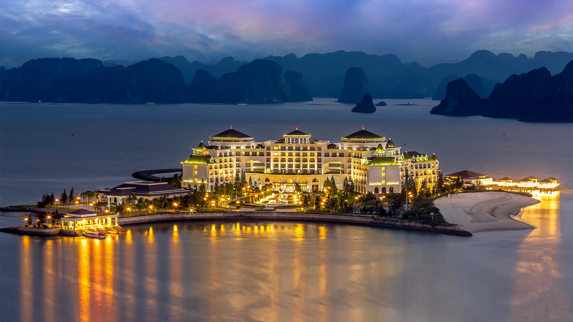 Vinpearl Resort & Spa Hạ Long ở Thành phố Hạ Long | Giá mới nhất và ưu đãi hấp dẫn 2023 - Klook Việt Nam