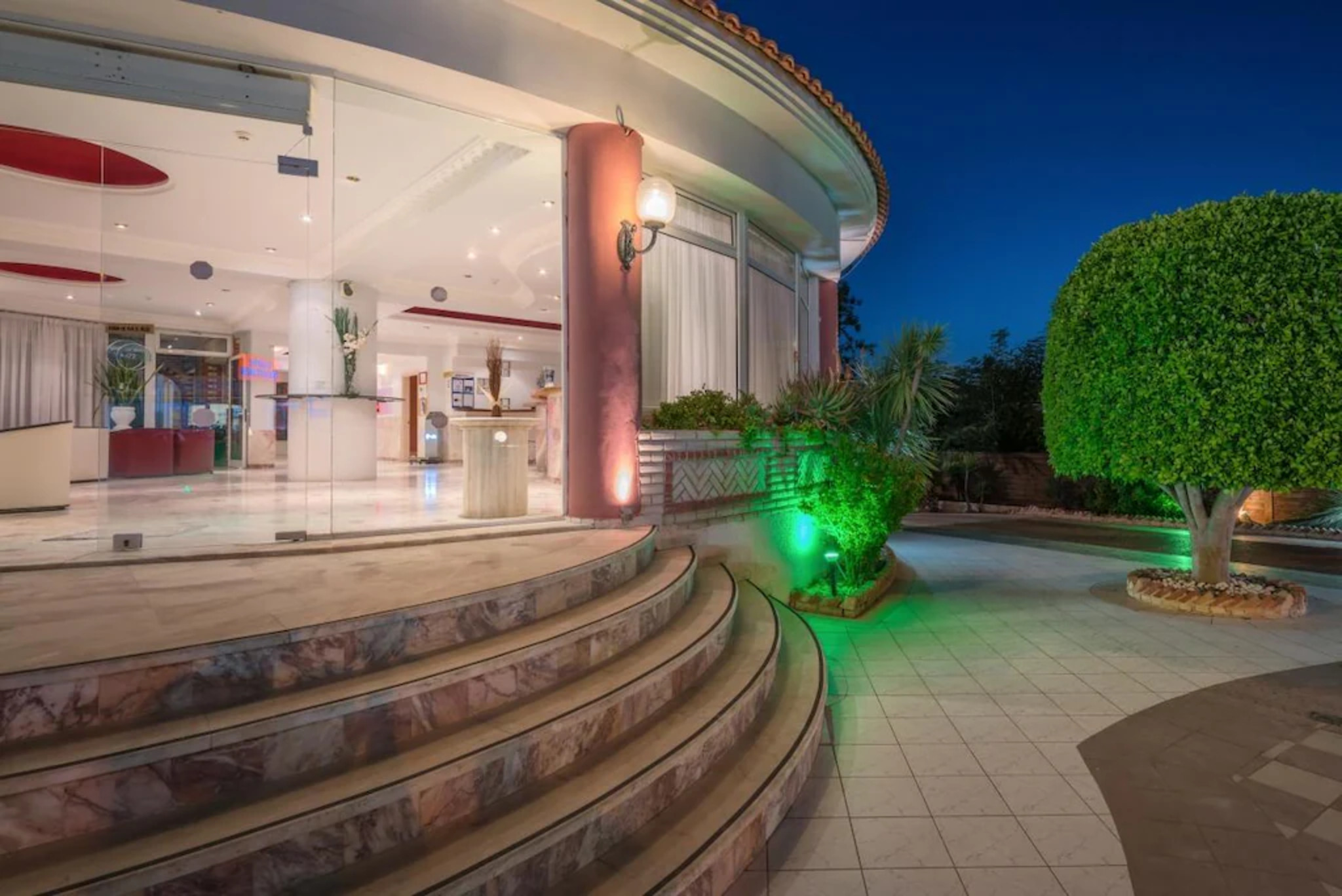 Valero Grand Suites by Swiss-Belhotel Makati