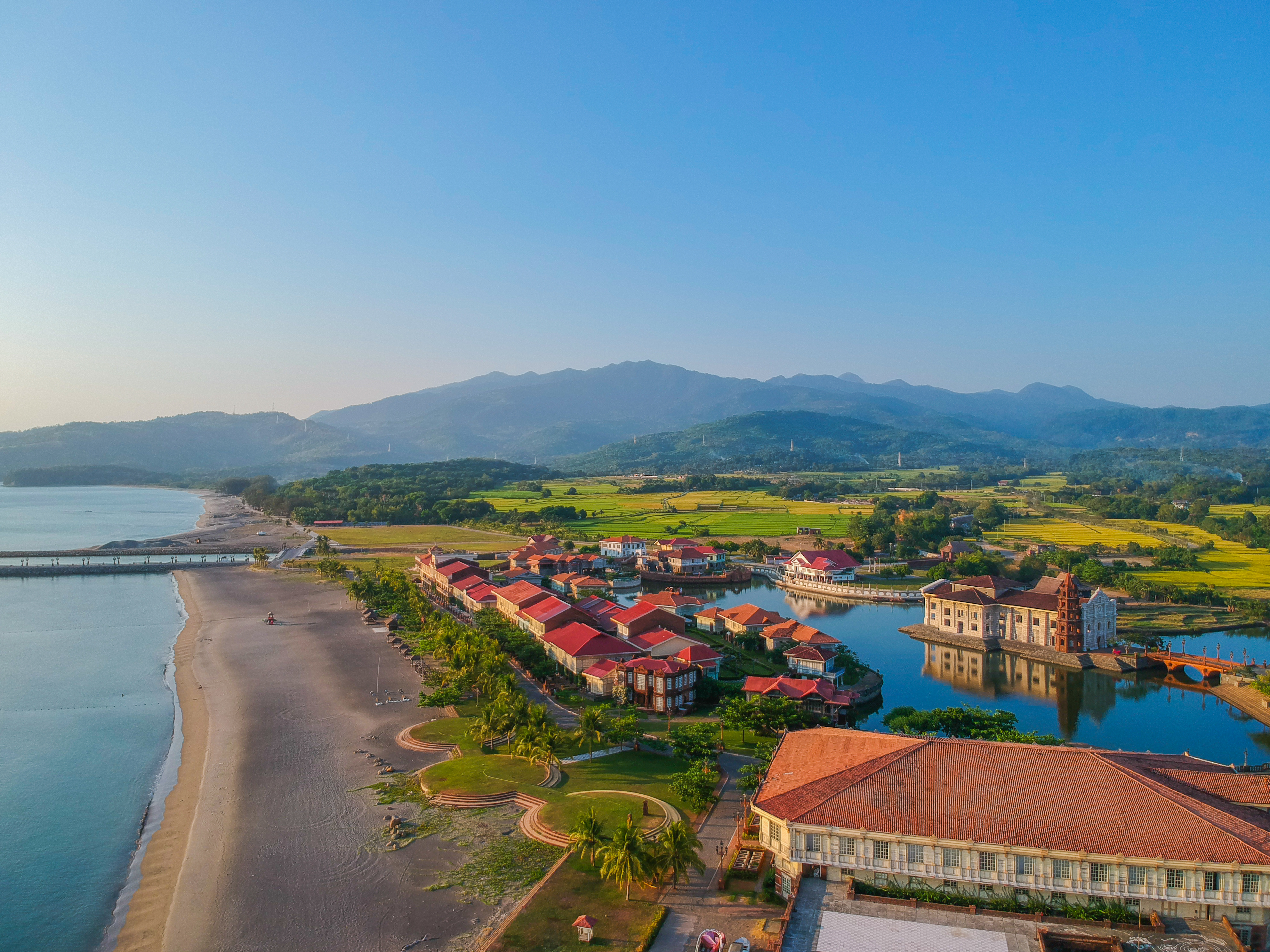 Las Casas Filipinas de Acuzar