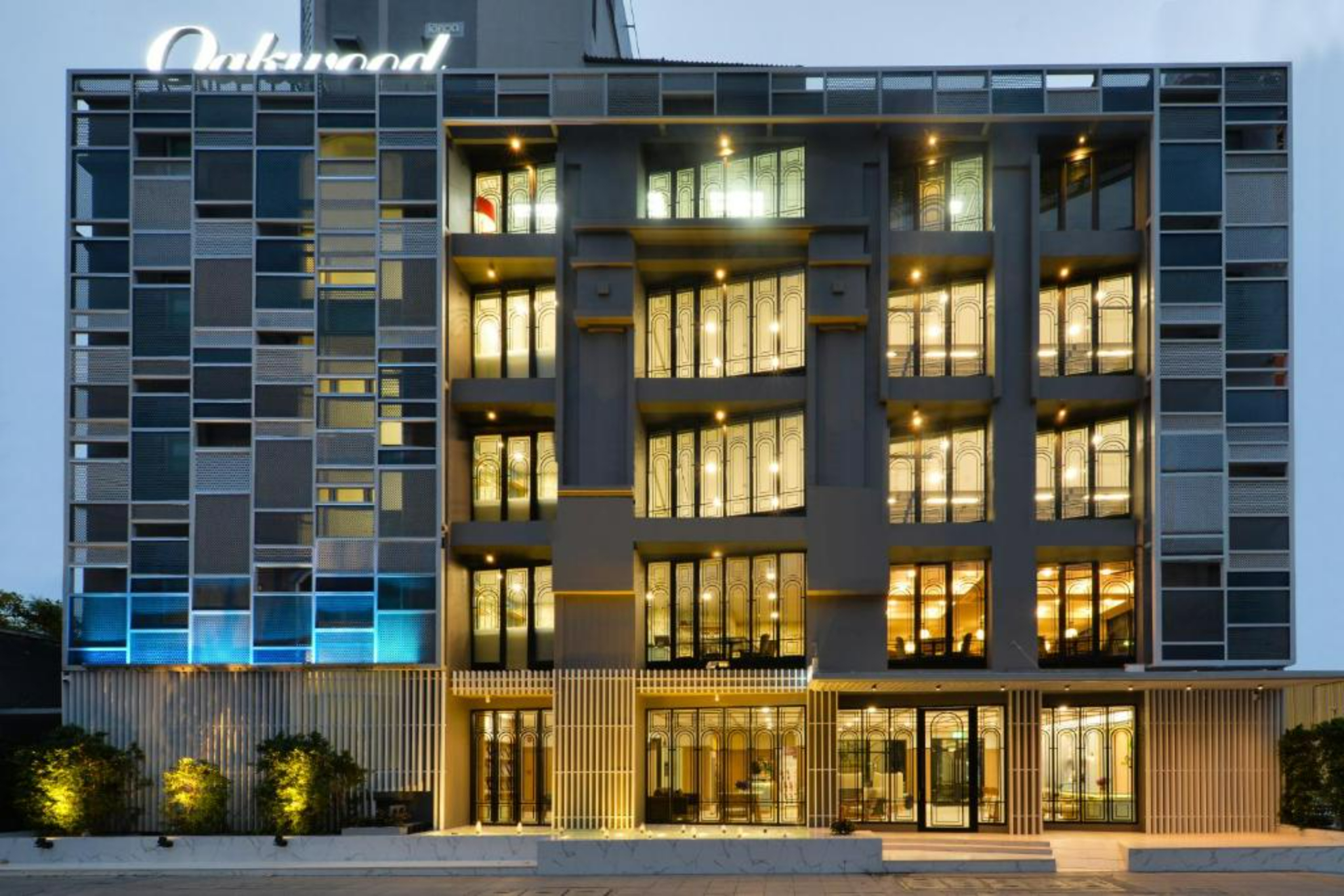 oakwood hotel and residence surabaya