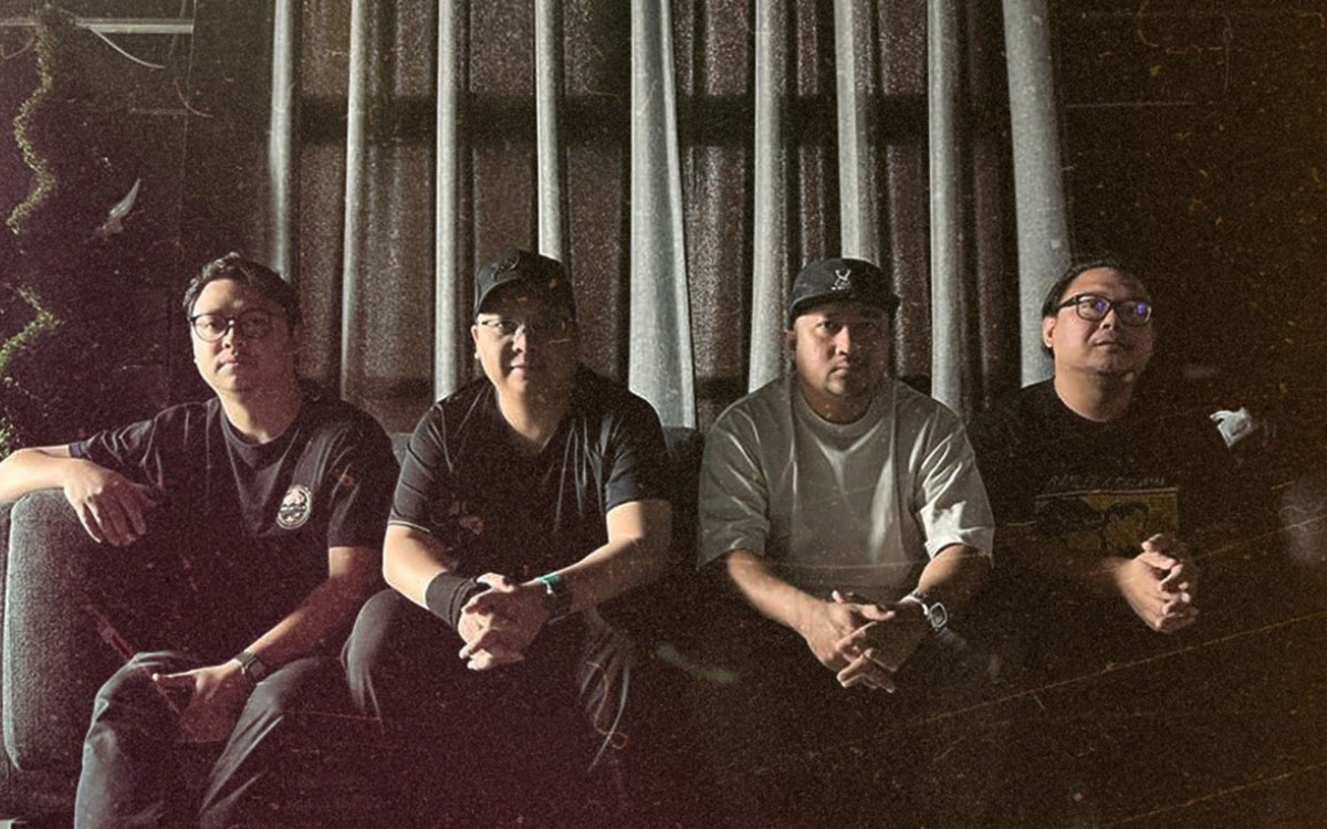 paint-the-sky-red-01