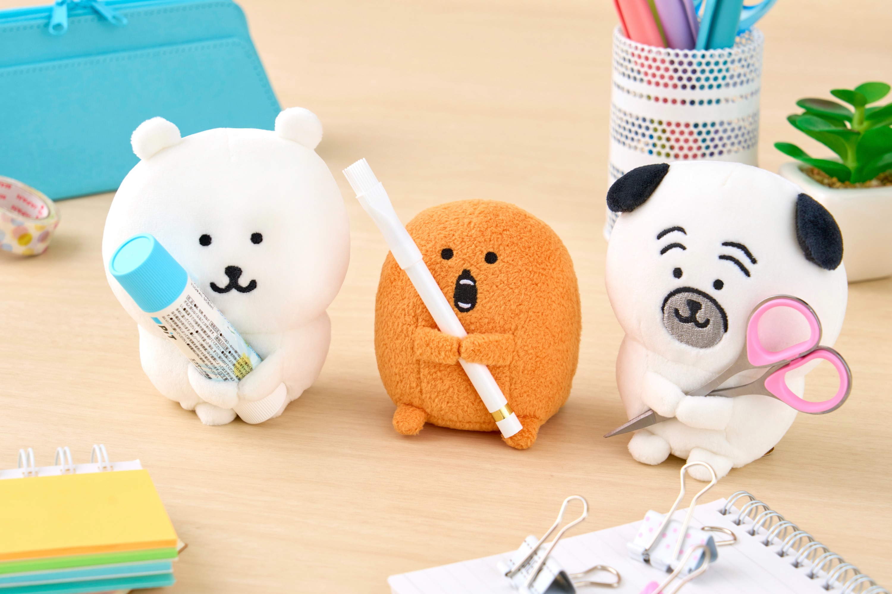 來自日本插畫家ナガノ（nagano）筆下的小可愛們，其中曾拿下日本角色大賞的《吉伊卡哇》2020 年於 X 進行連載，2022 年製作成電視動畫後人氣直線上升