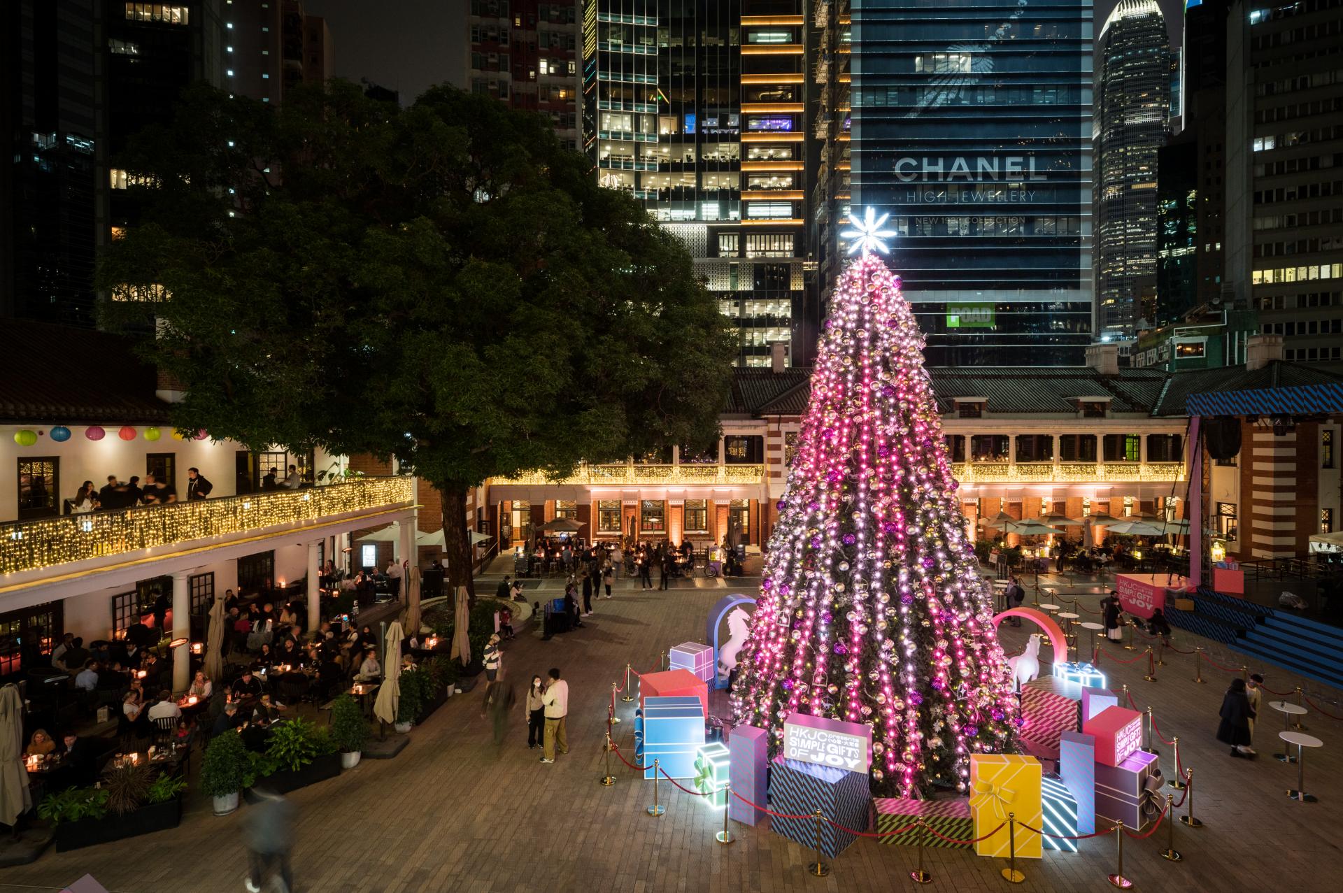 12 Meters high outdoor large Christmas tree in 2022 - long view