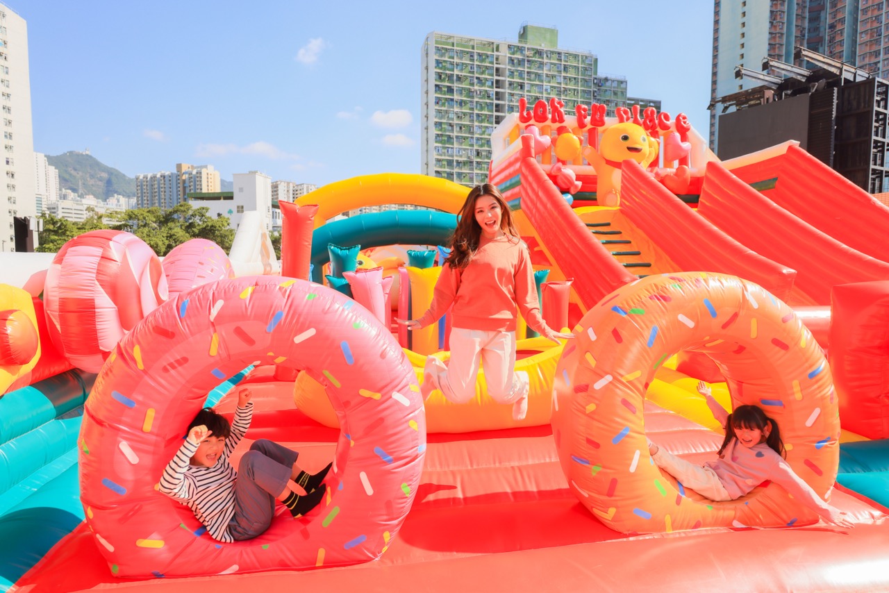 游乐设施让小朋友尽情放电