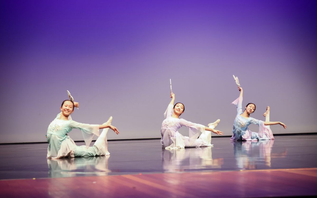 season-of-blossoms-01