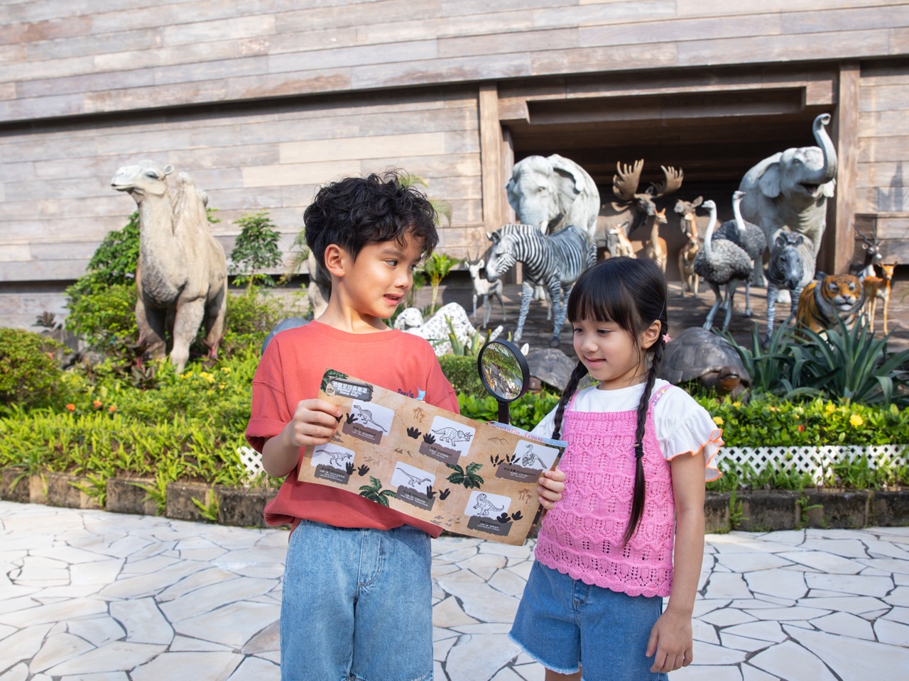 7. 恐龍足印尋樂遊