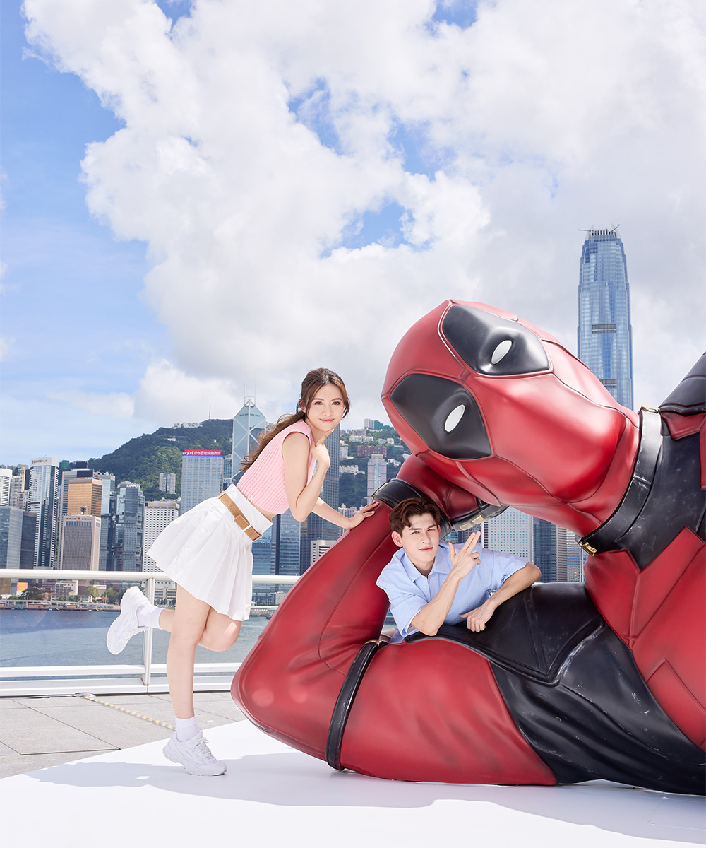 Deadpool-Wolverine_Ocean-Terminal-Deck_10-1